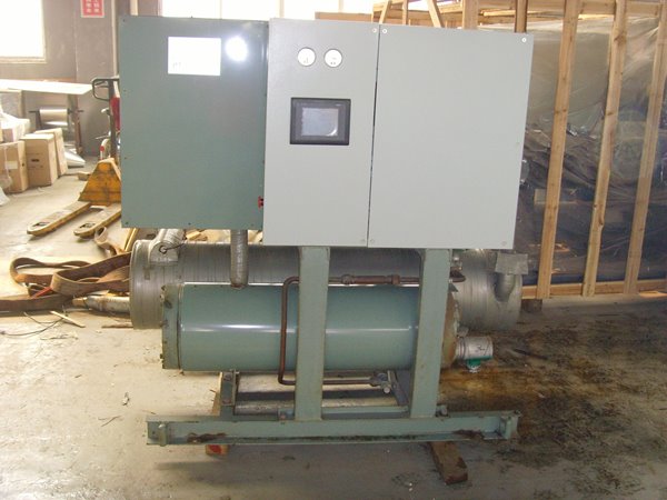 凤岗镇酒店中央空调不停机清洗方法介绍